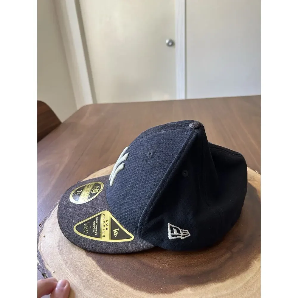 New Era 59fifty New York Yankees Fitted Hat 7 1/2 Low Profile Gray Bill